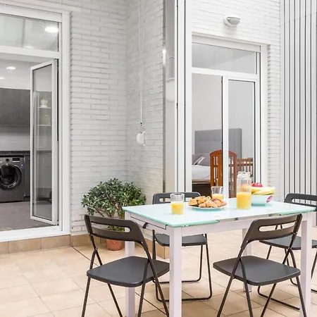 Apartment Barceloneta - Local Rentss *